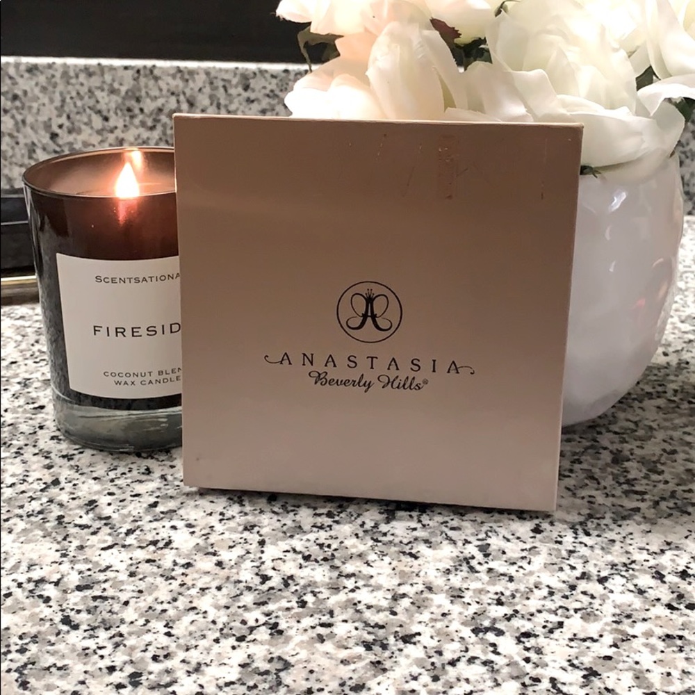 Anastasia Beverly Hills Glow Kit